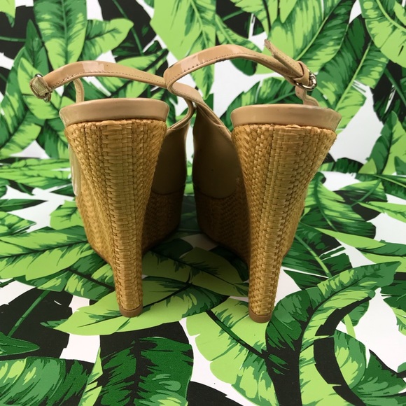 Gucci Vitello Vernice Soft Sable Woven Wedges - Picture 6 of 8